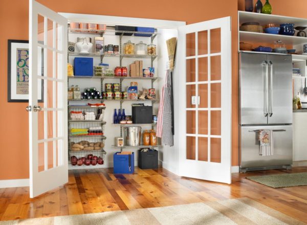 Как обустроить кладовку? Наполнение кладовки