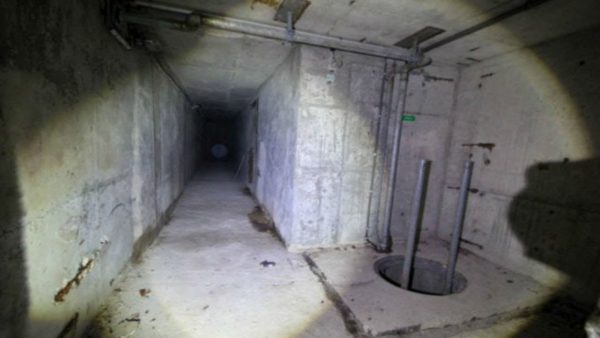 Железобетонный бункер в лесу Лесной бункер